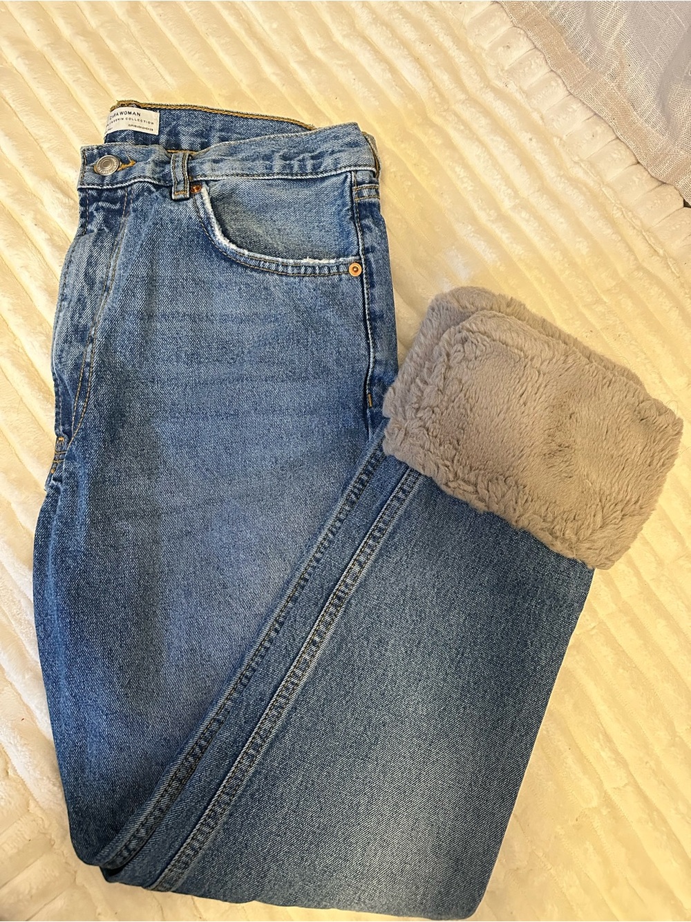 Zara Blue Jeans with Faux Fur Cuff - Picture 9 of 11